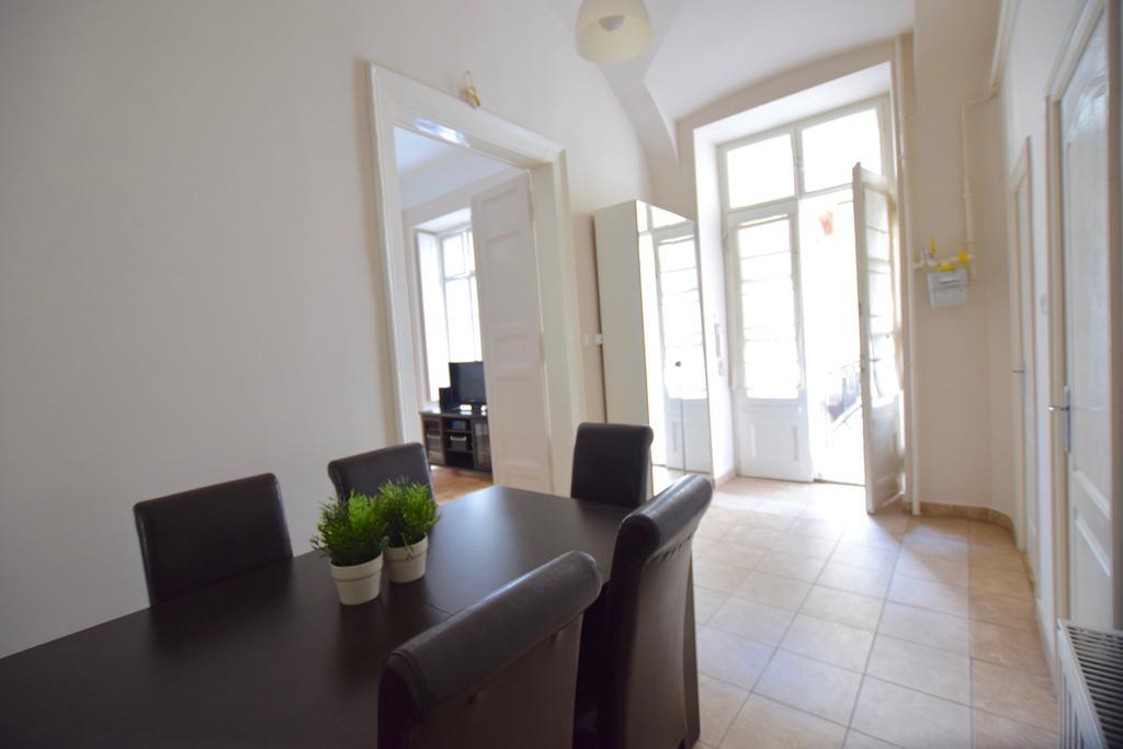 Standard Apartment By Hi5 - Muzeum 5 Budapeşte Dış mekan fotoğraf