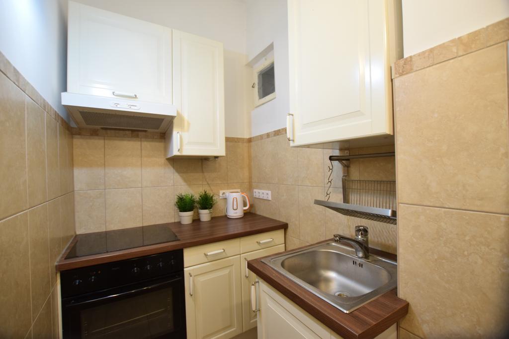 Standard Apartment By Hi5 - Muzeum 5 Budapeşte Dış mekan fotoğraf