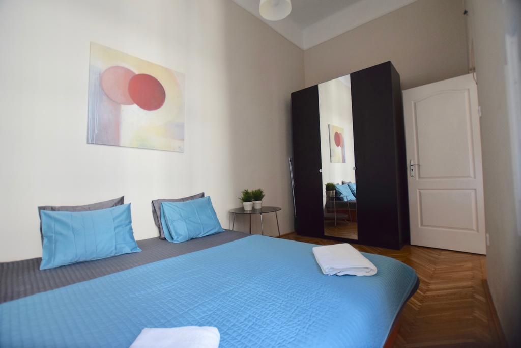 Standard Apartment By Hi5 - Muzeum 5 Budapeşte Dış mekan fotoğraf